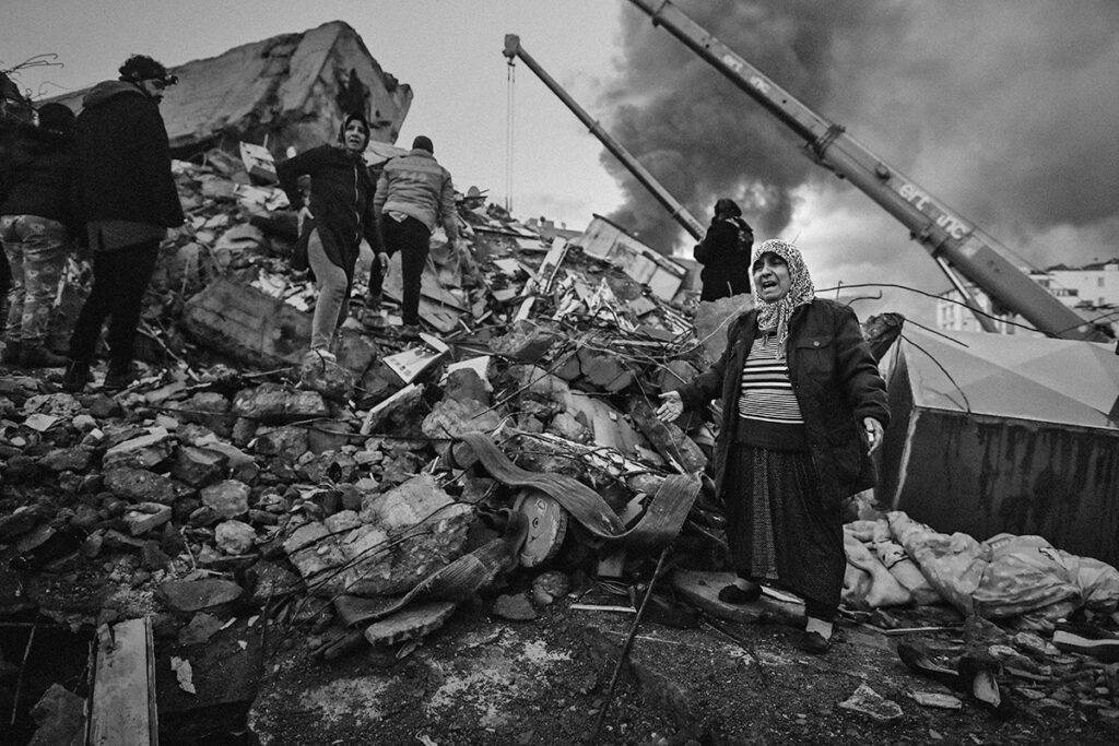 Bas in actie voor de slachtoffers van de aardbeving in Turkije en Syrië - Giro555 campagnefoto